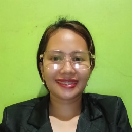 Teacher Roselyn
